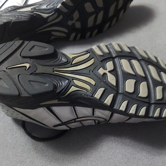 Nike sneakers - Picture 3 of 5